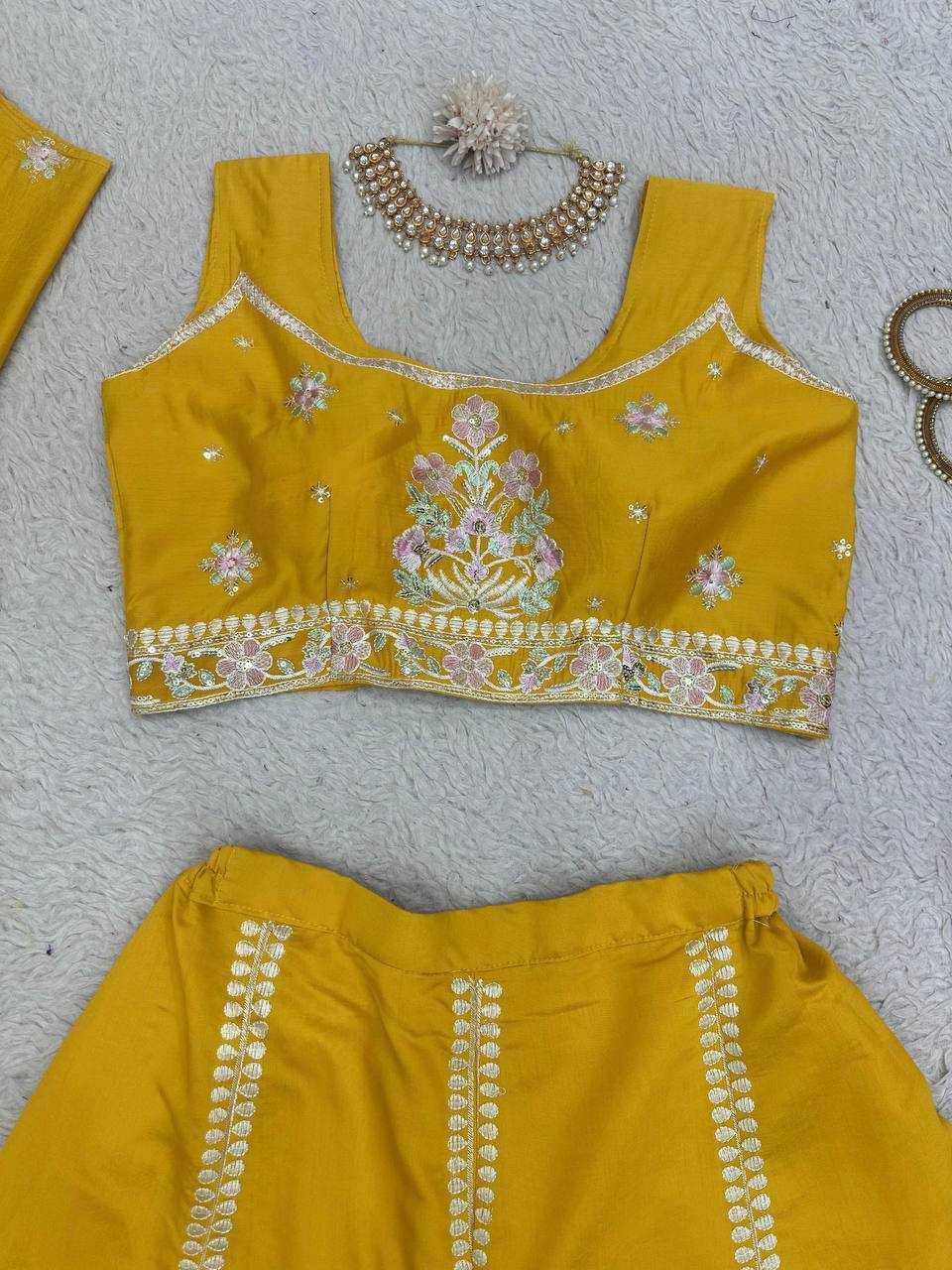 YNF MASLIN RIN169 5706 SUITS & DRESSES WHOLESALE INDO WESTERN DRESSES MANUFACTURER    